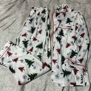 Women’s Holiday Pajamas